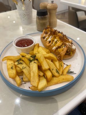Vegan hot dog  at Unicorn Noms in Janabiyah