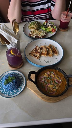  at Unicorn Noms in Janabiyah