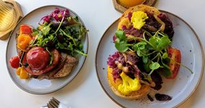 Tommy Toast 🍅 Red Reuben 🫜👍 at Cafe Vegu in Lewes