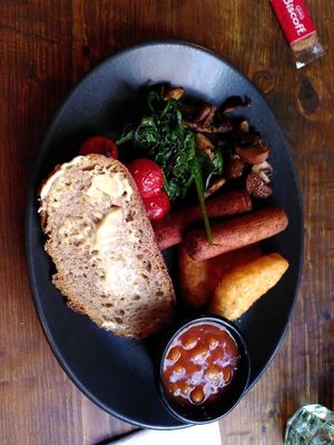 Vegan breakfast (August 2024) at The Loopy Shrew in Shrewsbury