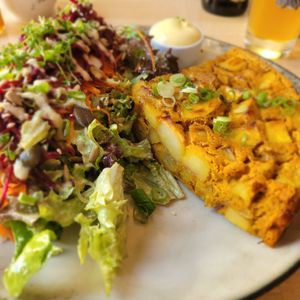  at Ti's Café in Minheim