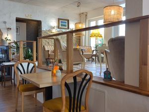 Interior at Ti's Café in Minheim