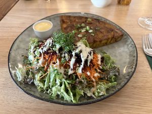   at Ti's Café in Minheim