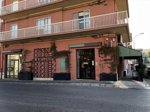   at Cresente  in Ragusa