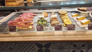  at VCE - Natoo in Venice