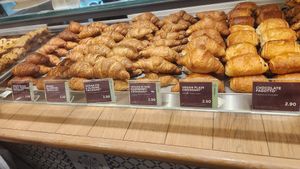  at VCE - Natoo in Venice