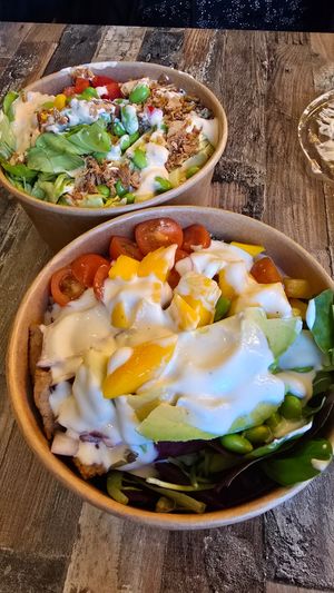 Two bowls at Fitchen - Vlaanderenstraat in Ghent