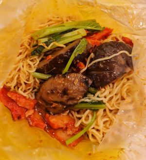 Mushroom Dry Noodles ~ 18/12/22 at Ru Yi Vegetarian - 如意素食 in Central Singapore