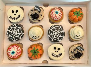 super cute Halloween cupcakes from My Happy Place. I will certainly order again.  at My Happy Place in Wommelgem