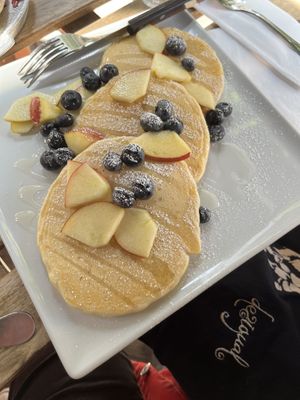 Spelt pancakes with fruit and maple syrup   at All About in Berlin