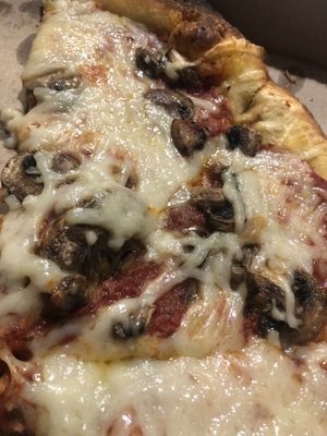 Pizza at Lilly's Pizza in Raleigh