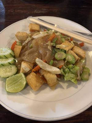 Vegan Fried Noodle with Tofu  at Yum Yum Da & Ball in Koh Phangan