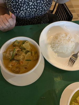 Red curry with eggplant and tofu  at Lucky Sun in Koh Rong