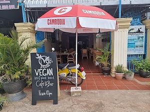  at Mekong MoJo  in Krong Kracheh