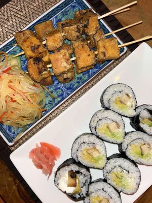 Vegan saté tofu and sushi  at Mekong MoJo  in Krong Kracheh