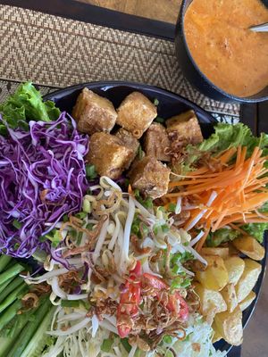 Gado gado   at Mekong MoJo  in Krong Kracheh