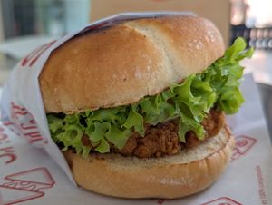 Burg at Goy's Plant-Based Burgers - Americana in Guadalajara