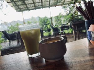 Matcha lemonade and golden milkk  at Pájaro Café Bosque in Avandaro