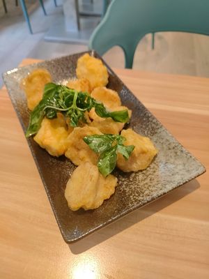 鹽酥杏飽菇 at Vege & Dessert 蔬菓食堂 in Taoyuan