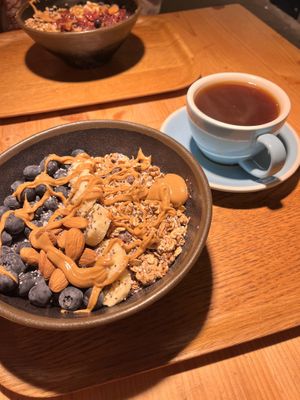 Açaí bowl  at Juice Dudes - Provenca in Barcelona