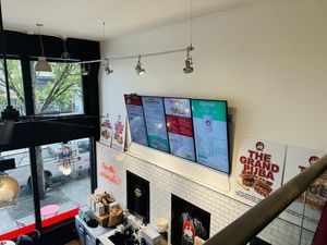 Table view  at Ben & Esther's Vegan Jewish Deli in Seattle