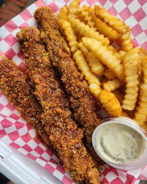 Lemon Pepper XL Chik'n Tenders Combo at The Utopia Deli in Little Rock