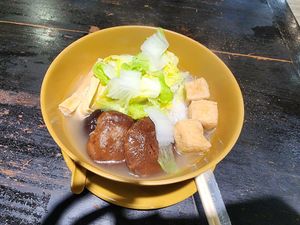 Quite tasty, warm soupy noodles of your own choosing at Hong Kong Cart Noodles by Ls' Kitchen - Food Stand in Chiang Mai