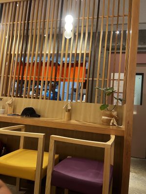 nice interior design   at Uno Yukiko - Gion Soy Milk Ramen - ぎをん豆乳らーめん うのゆきこ in Kyoto