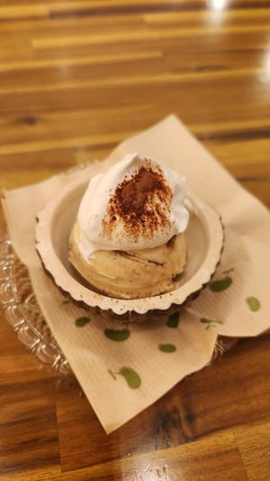 Cookie Ice-cream at Uno Yukiko - Gion Soy Milk Ramen - ぎをん豆乳らーめん うのゆきこ in Kyoto