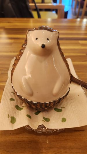 Cute hedgehog Ice-cream container at Uno Yukiko - Gion Soy Milk Ramen - ぎをん豆乳らーめん うのゆきこ in Kyoto