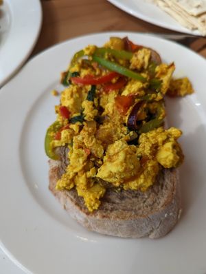Tofu scramble at Circle Cafe - Mangrove Village in Abu Dhabi