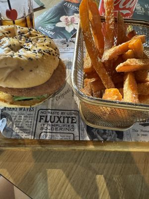 Vegan chicken burgerr  at Favorito mi Lugar in Sevilla