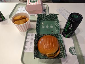 Smash Daddy burger and Neat Nuggets at Neat Burger - Dubai Mall in Dubai