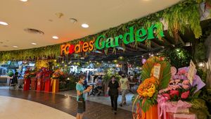 Inside this food court at level 4 at Daily Green 吉祥素 - Hougang in Northeast Singapore