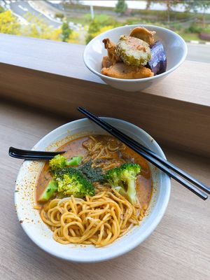 Laksa Yong Tau Foo at Daily Green 吉祥素 - Hougang in Northeast Singapore