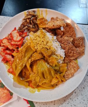 $6.70 ~ 8/12/22 at Daily Green 吉祥素 - Hougang in Northeast Singapore