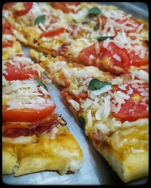 Pizza Margherita at La Bella Vegana in Guaruja