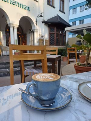 Fantastic food and amazing location
Good, professional and friendly service
Fair prices
We re defenetely going back!! at Kanéla Café  in Cape Town