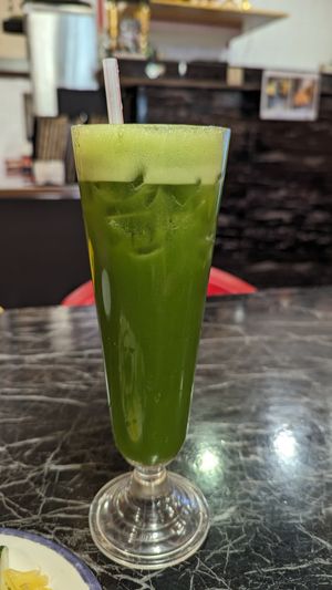 Apple and bak choy juice at Qi Fu Healthy Park Vegetarian in Ipoh
