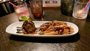 Banane fritters wichtig ice cream at Soul Vegan in Edinburgh