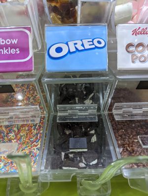  at Menchie's Frozen Yogurt in Abu Dhabi