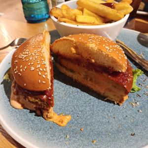 Sweetpotatoe and Bean Patty at Esszimmer by MyPlace in Lautzenhausen