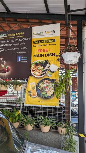 Wednesday specials at Idealite - Moulmein in Penang