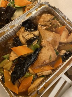 fried tofu and vegetables  at RISTORANTE CINESE SICHUAN in Rome