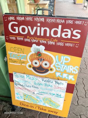 Footpath sign at Govindas in West End