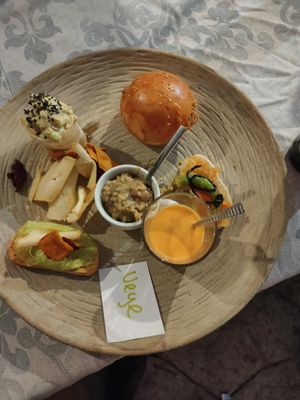 Very tasty vegan options! at El Palacio in Torrelavega