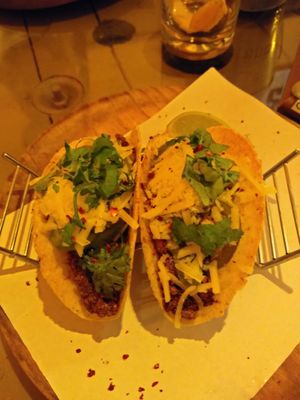Vegan taco chili sin carne with coriander and jalapenos at Tacoria in Hannover
