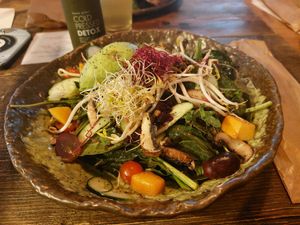 Bowl avocado at Honest Greens - Avenida in Lisbon