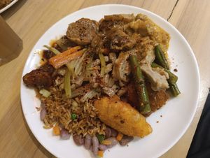  at Buffet Vegetariano Buda News Thai in Guayaquil