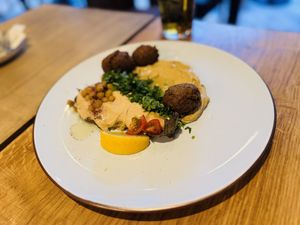 Vegan mix plate  at HuMMus in Riga